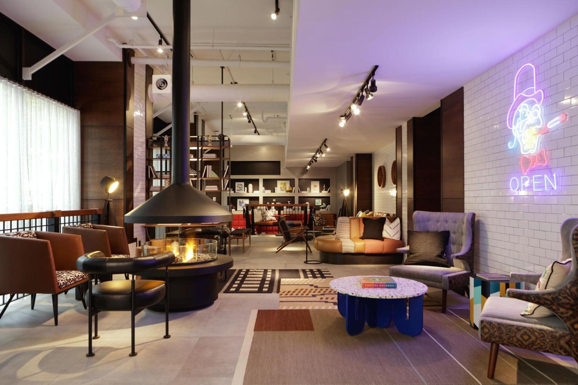 Moxy Richmond Downtown Hotel ภายนอก รูปภาพ
